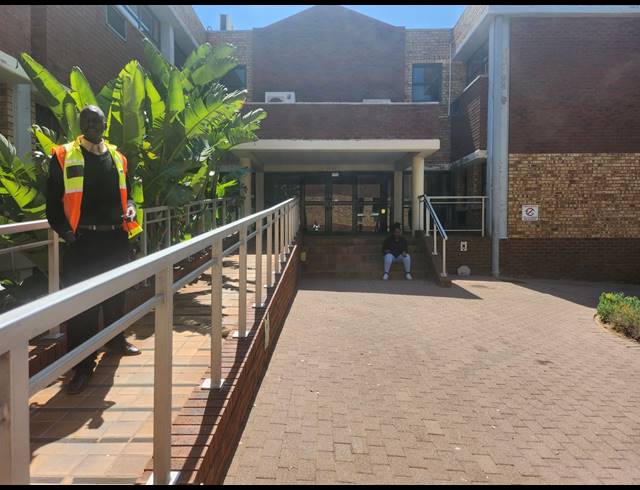 514M² OFFICE TO LET IN RANDJESPARK